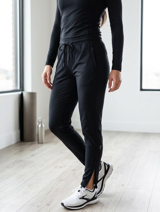 ZYIA Pants - ZYIA Active Black Zip-Ankle Trainer Joggers – Size Small (Peak Zipper?)